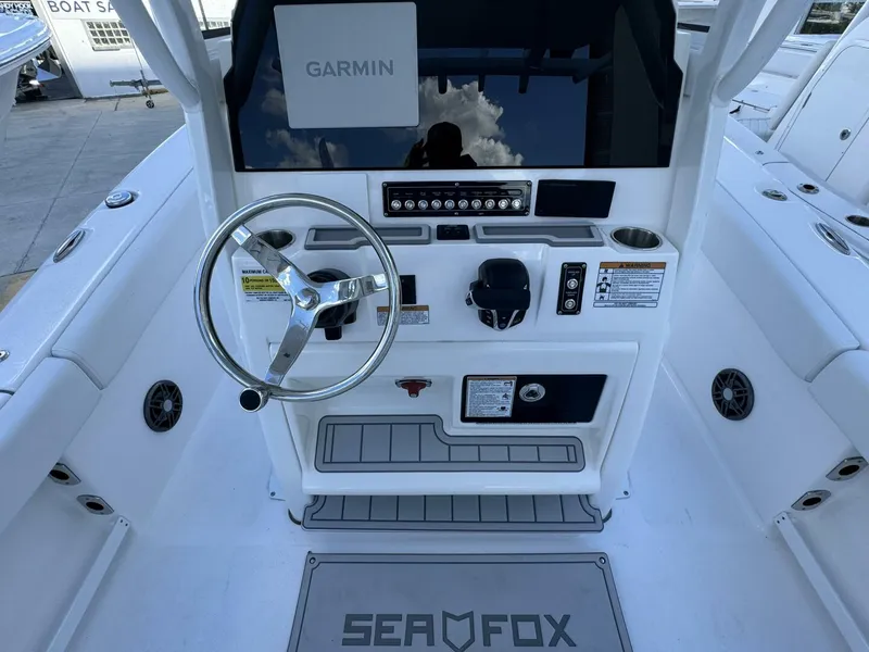 Slide: The Image of Sea Fox 248 Commander 2025 - 4819414