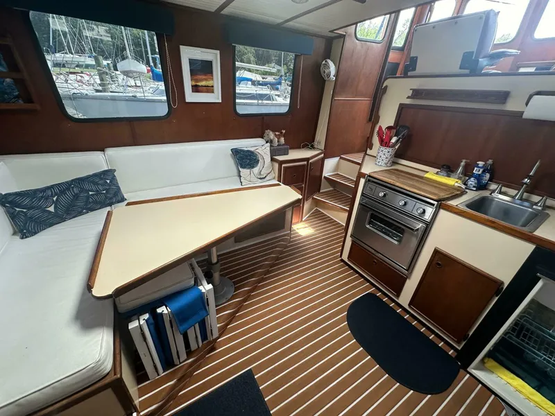 Slide: The Image of Nordic 32 1985 - 4771893