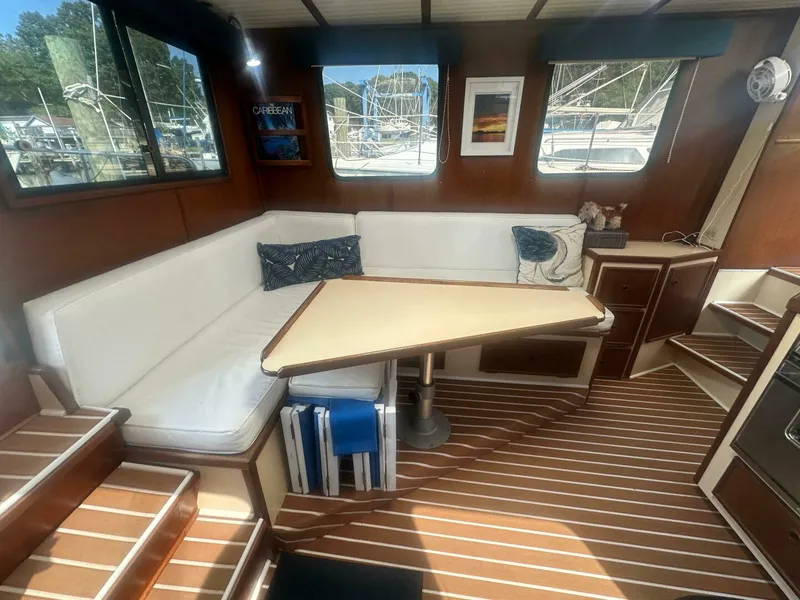 Slide: The Image of Nordic 32 1985 - 4771896