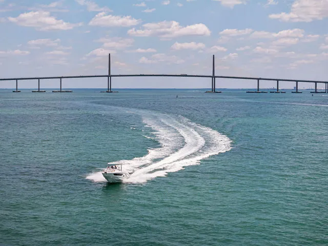 Slide: The Image of Beneteau Flyer 9 SunDeck 2025 - 12