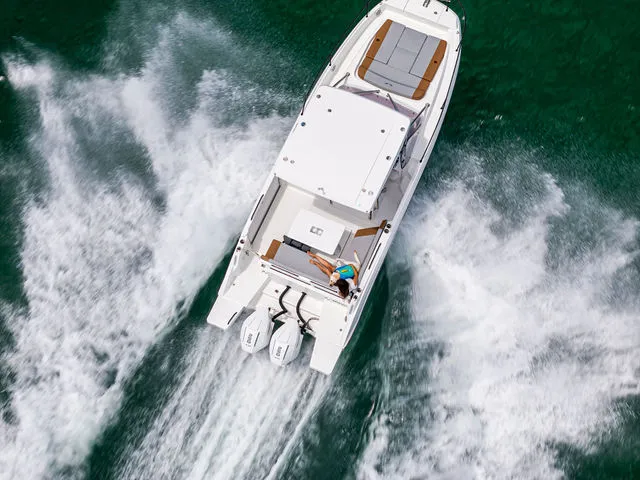 Slide: The Image of Beneteau Flyer 9 SunDeck 2025 - 21