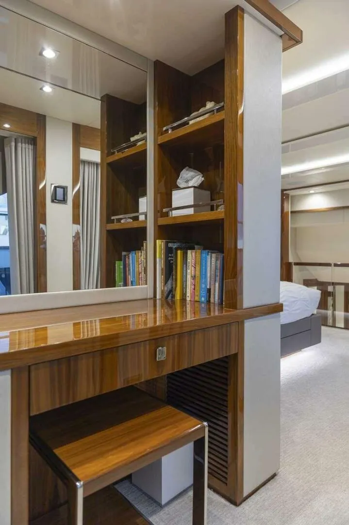 Slide: The Image of Sunseeker 95 Yacht 2017 - 4721895