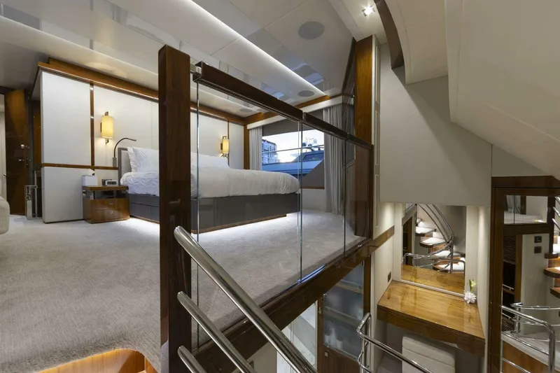 Slide: The Image of Sunseeker 95 Yacht 2017 - 4721899