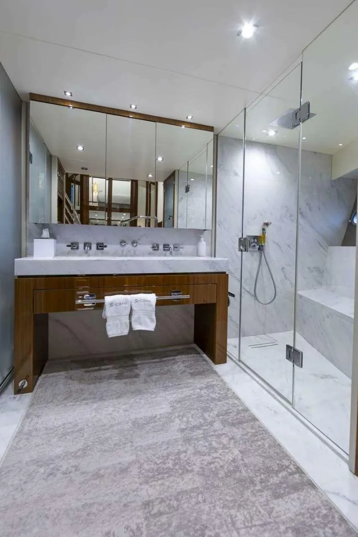 Slide: The Image of Sunseeker 95 Yacht 2017 - 4721903