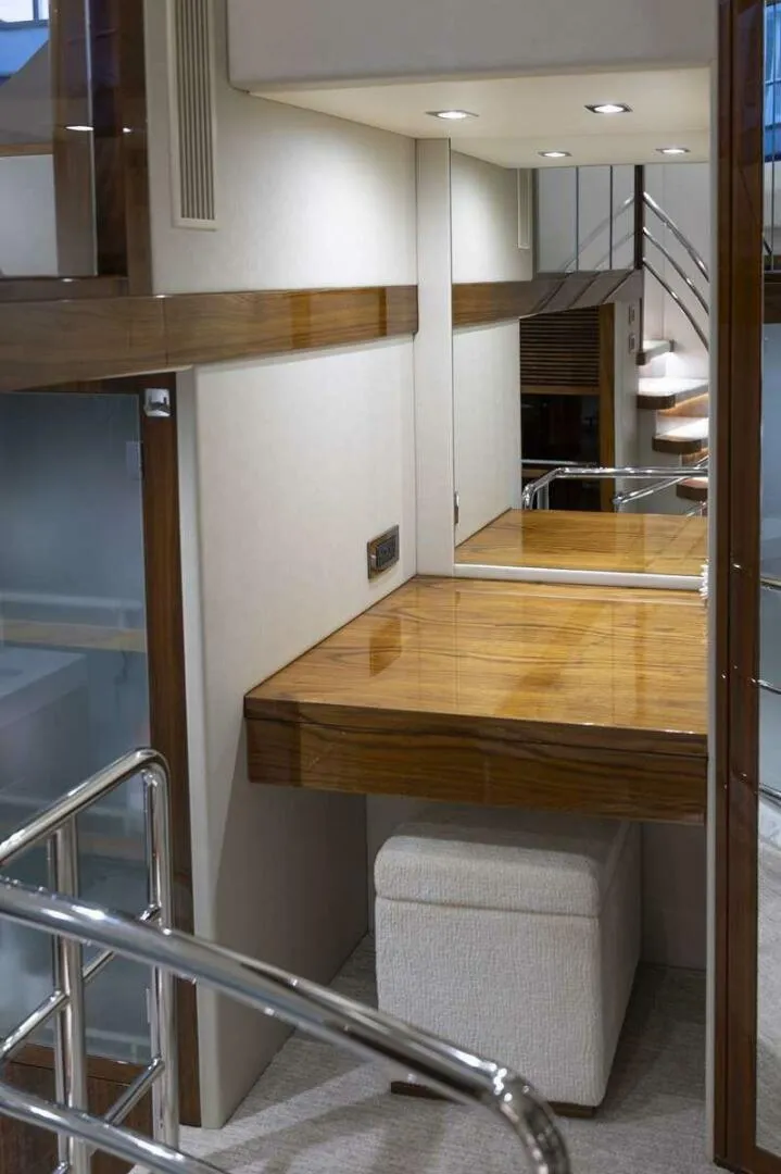 Slide: The Image of Sunseeker 95 Yacht 2017 - 4721905