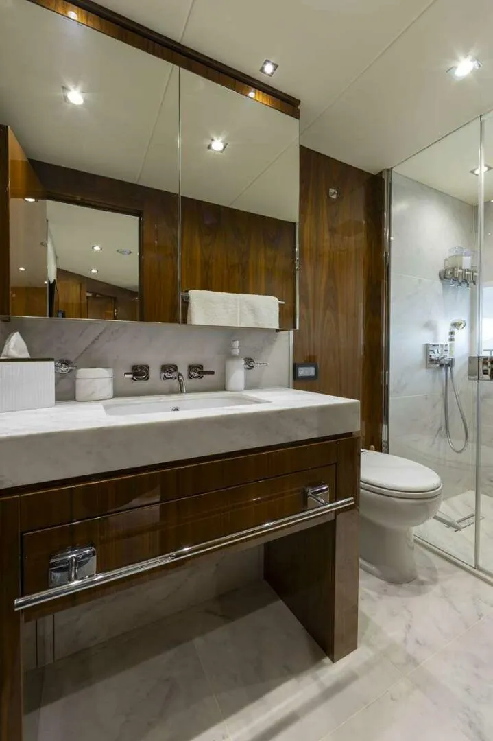 Slide: The Image of Sunseeker 95 Yacht 2017 - 4721907