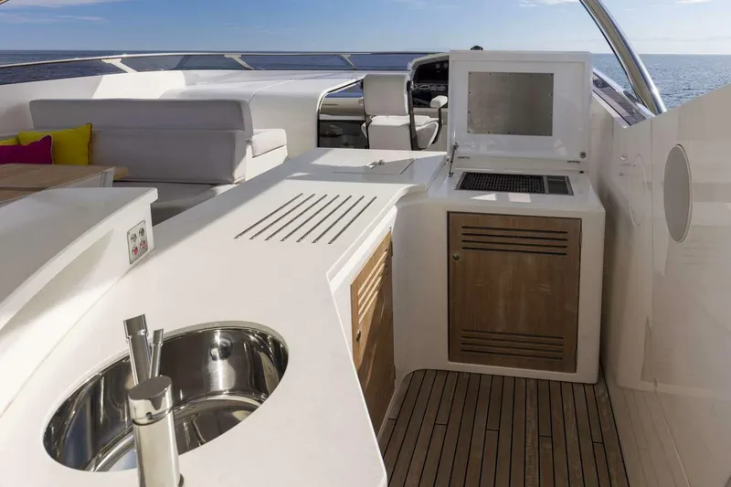 Slide: The Image of Sunseeker 95 Yacht 2017 - 4721920