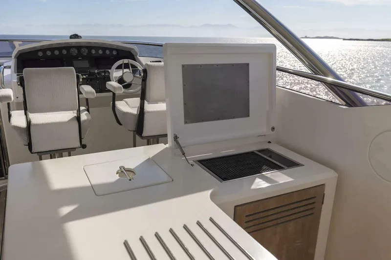 Slide: The Image of Sunseeker 95 Yacht 2017 - 4721921