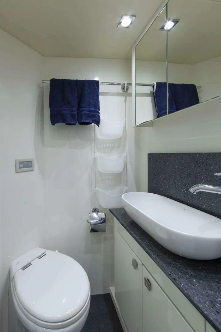 Slide: The Image of Sunseeker 95 Yacht 2017 - 4721933