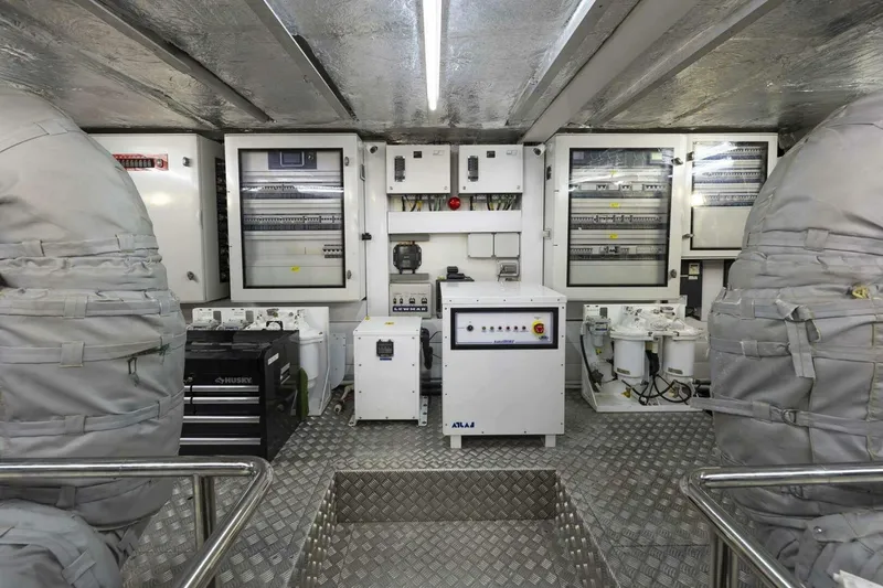 Slide: The Image of Sunseeker 95 Yacht 2017 - 4721936