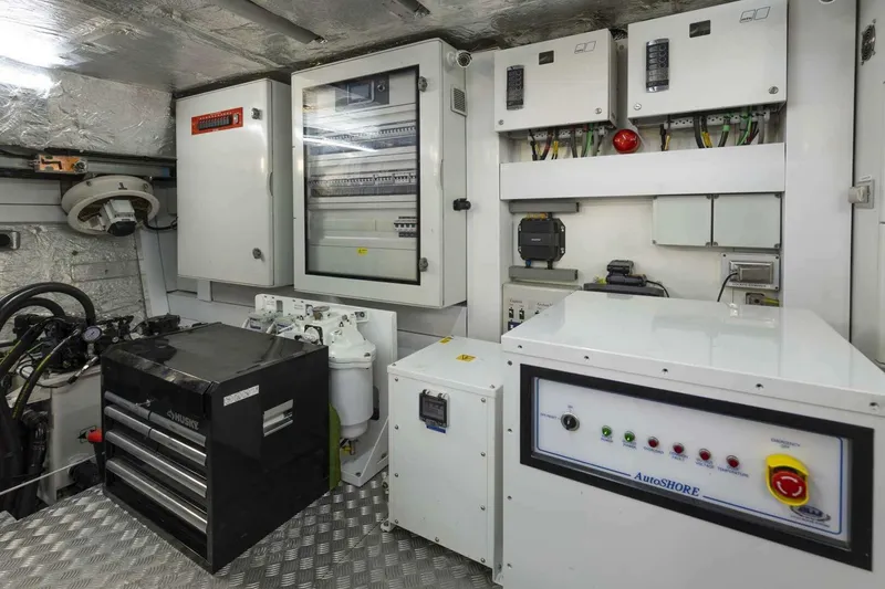 Slide: The Image of Sunseeker 95 Yacht 2017 - 4721937