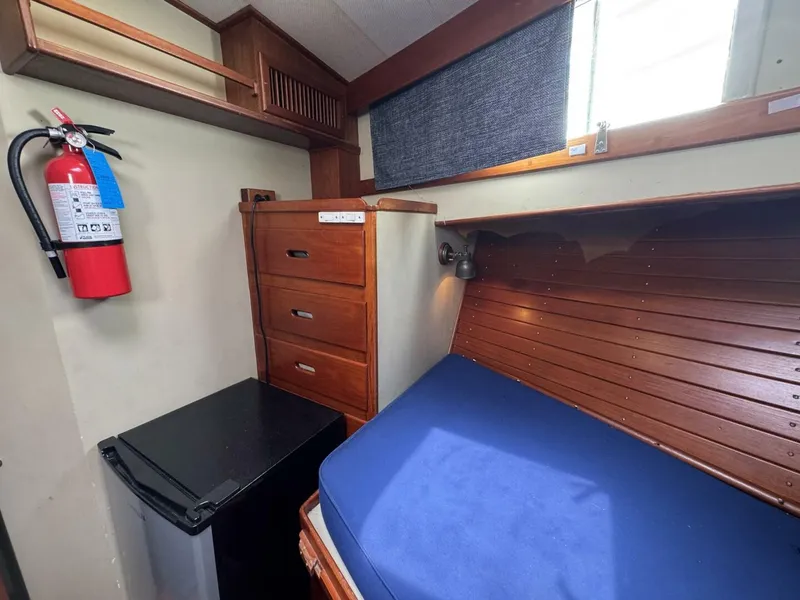 Slide: The Image of Grand Banks 42 Motor Yacht 1989 - 5632192