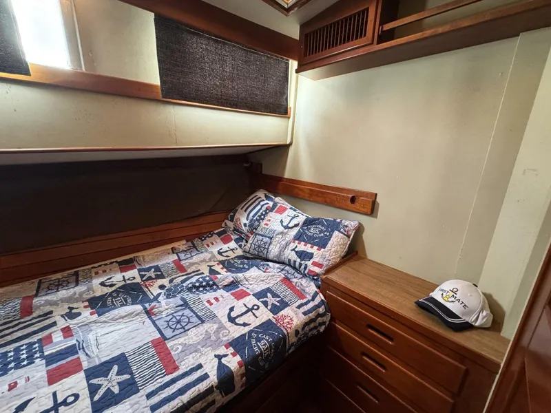 Slide: The Image of Grand Banks 42 Motor Yacht 1989 - 5632198