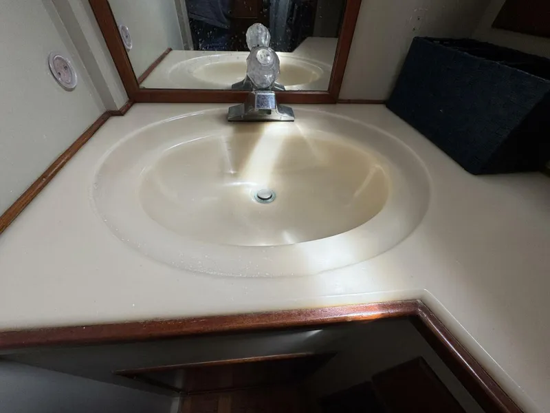 Slide: The Image of Grand Banks 42 Motor Yacht 1989 - 5632202