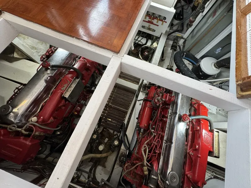 Slide: The Image of Grand Banks 42 Motor Yacht 1989 - 5632225