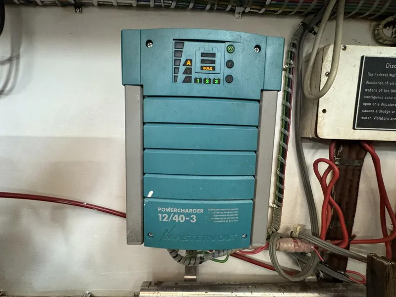 Slide: The Image of Grand Banks 42 Motor Yacht 1989 - 5632236