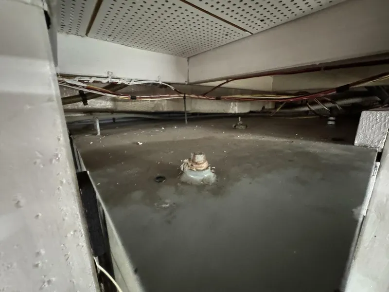 Slide: The Image of Grand Banks 42 Motor Yacht 1989 - 5632238