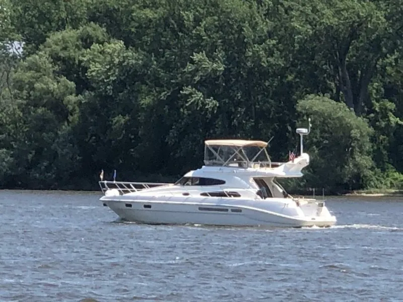 The Image of 47' Sealine underway1 - 4706159