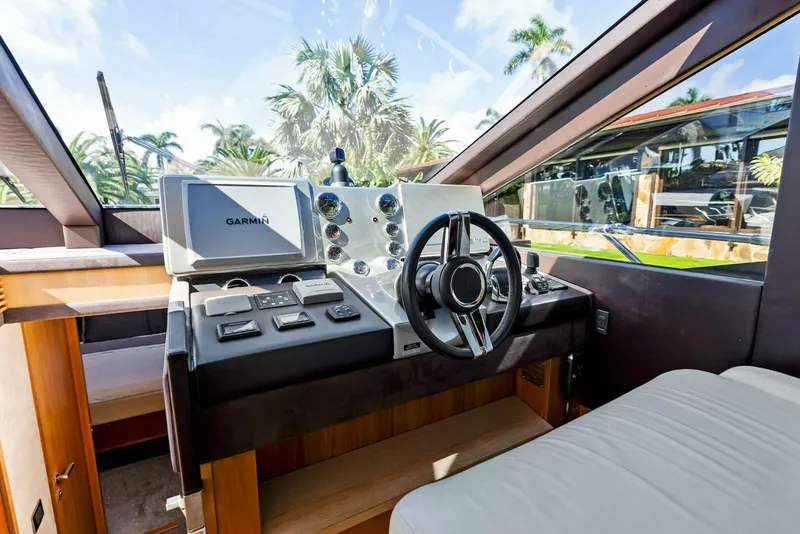 Slide: The Image of Absolute Fly 2013 - 4792507