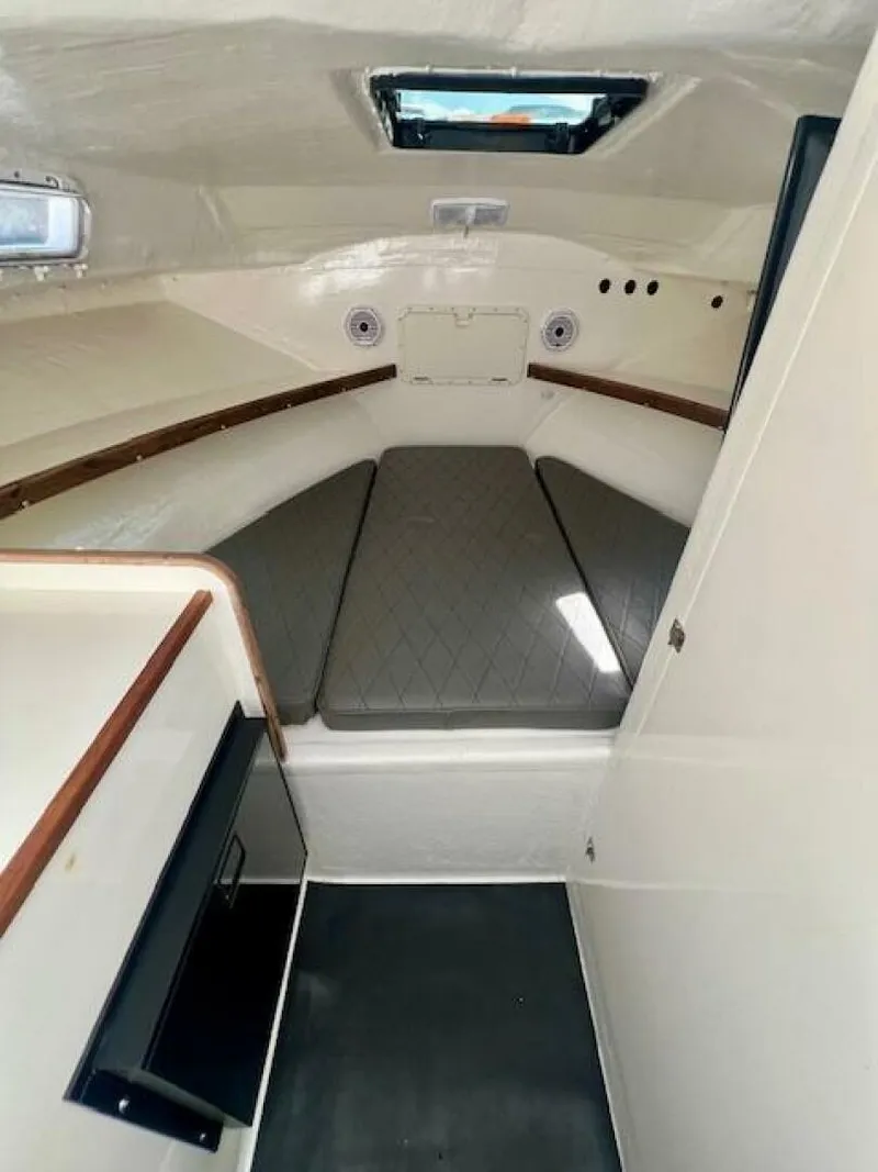 Slide: The Image of Dusky 26 1987 - 4698242