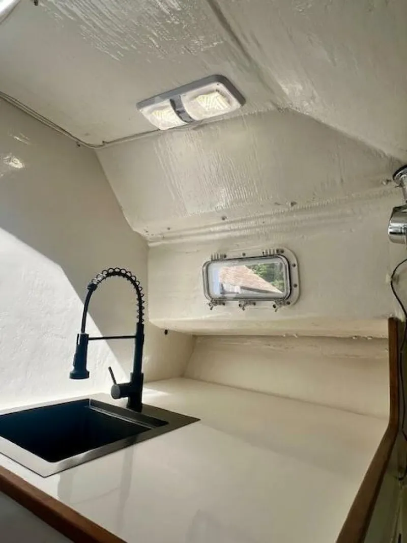 Slide: The Image of Dusky 26 1987 - 4698248