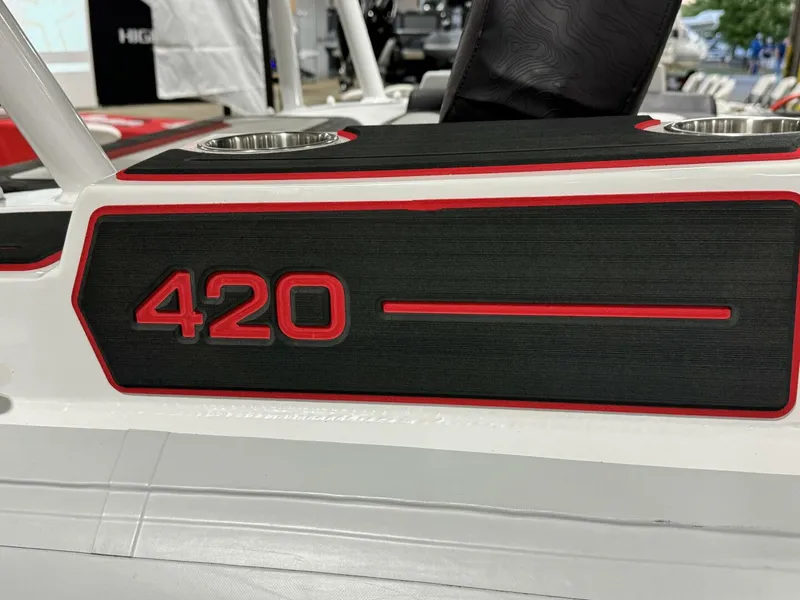 Slide: The Image of Highfield Velox 420 Jet 2025 - 5228187