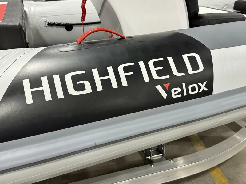 Slide: The Image of Highfield Velox 420 Jet 2025 - 5228224