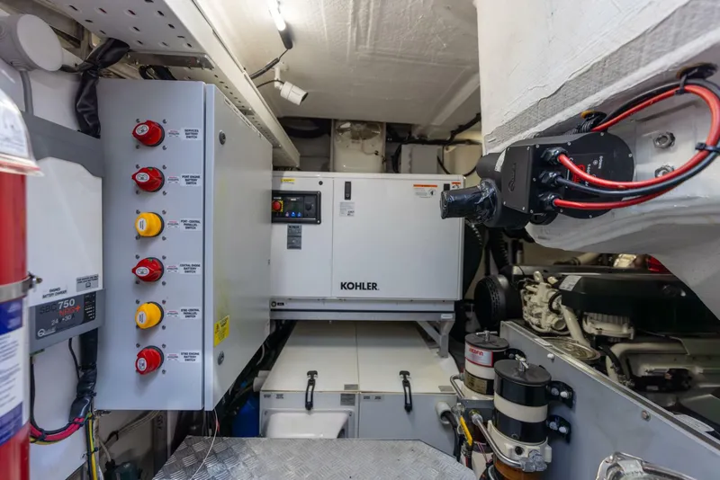 Slide: The Image of 2021 Azimut 60 Sport Fly Azure - 4699923