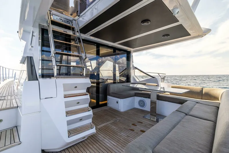 Slide: The Image of 2021 Azimut 60 Sport Fly Azure - 7651797