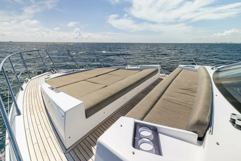 Slide: The Image of Azimut 60 - Azure - Bow 2021 Azimut 60 Sport Fly Azure - 7651809