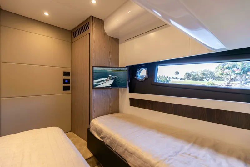 Slide: The Image of Azimut 60 - Azure - Stateroom 2021 Azimut 60 Sport Fly Azure - 7651792