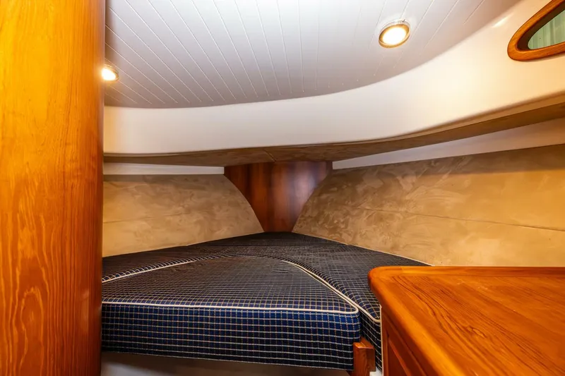 Slide: The Image of Palm Beach Motor Yachts Avalon 32 2006 - 4700682