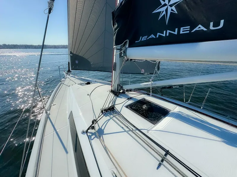 Slide: The Image of Jeanneau Sun Odyssey 350 #26 2025 - 4985495