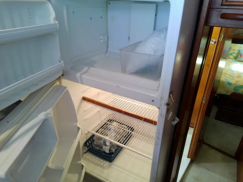 Slide: The Image of Post 44 Sport Fisherman 1990 - 4703374