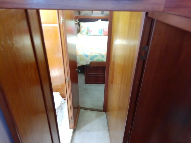 Slide: The Image of Post 44 Sport Fisherman 1990 - 4703377