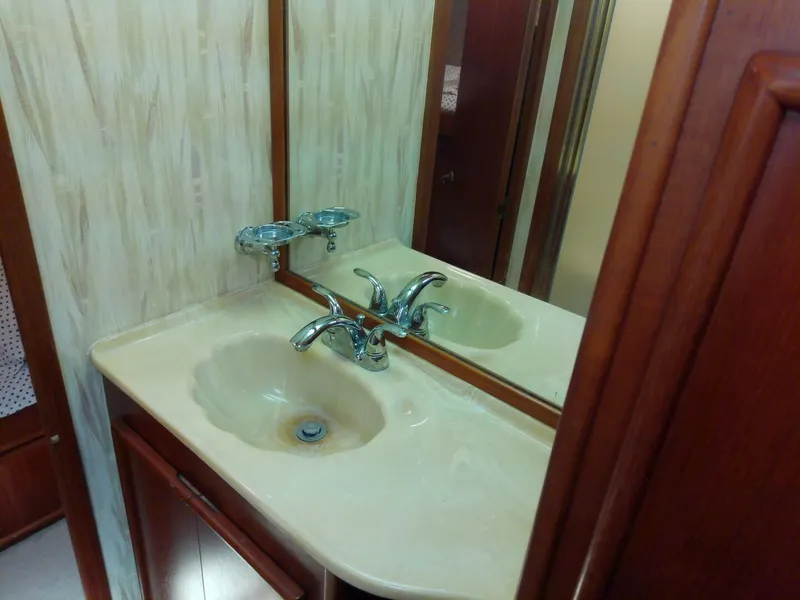 Slide: The Image of Post 44 Sport Fisherman 1990 - 4703389