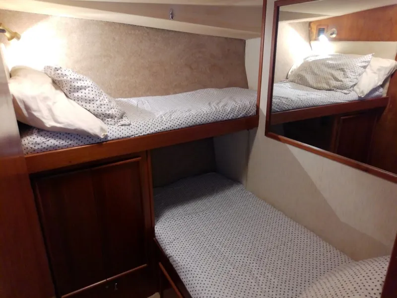 Slide: The Image of Post 44 Sport Fisherman 1990 - 4703391