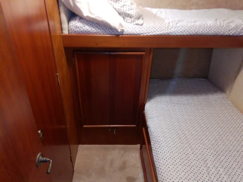 Slide: The Image of Post 44 Sport Fisherman 1990 - 4703393