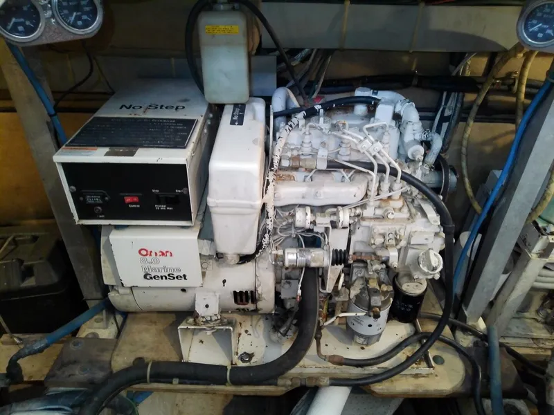 Slide: The Image of Post 44 Sport Fisherman 1990 - 4703405