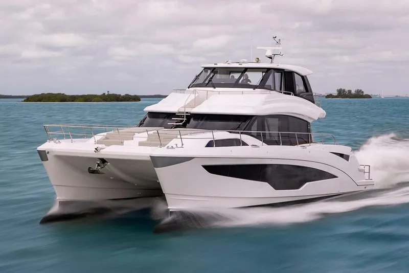 Slide: The Image of Aquila 70 Luxury 2024 - 4700943