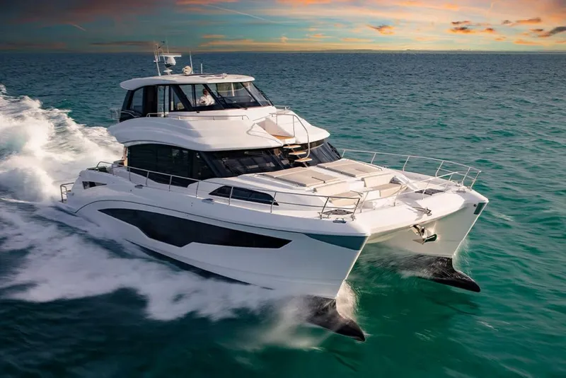 Slide: The Image of Aquila 70 Luxury 2024 - 4700944