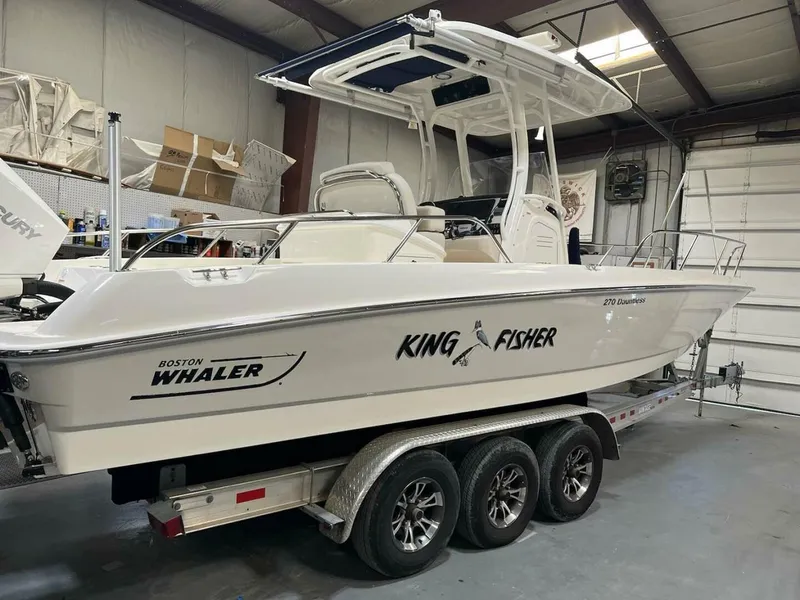 Slide: The Image of Boston Whaler 27 Dauntless 2022 - 4702764