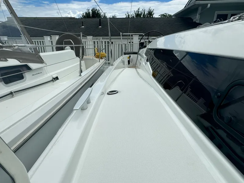 Slide: The Image of Jeanneau Sun Odyssey 410 #345 2024 - 4985087