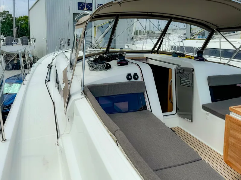 Slide: The Image of Jeanneau Sun Odyssey 440 2023 - 5004778