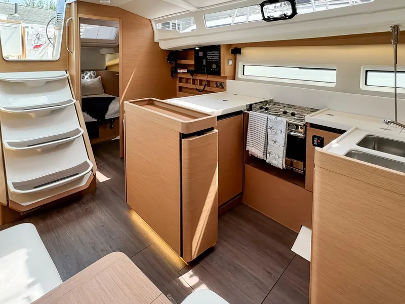 Slide: The Image of Jeanneau Sun Odyssey 440 2023 - 5004801