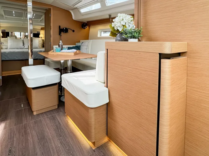 Slide: The Image of Jeanneau Sun Odyssey 440 #442 2023 - 5004806