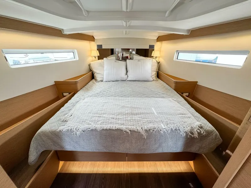 Slide: The Image of Jeanneau Sun Odyssey 440 #442 2023 - 5004789