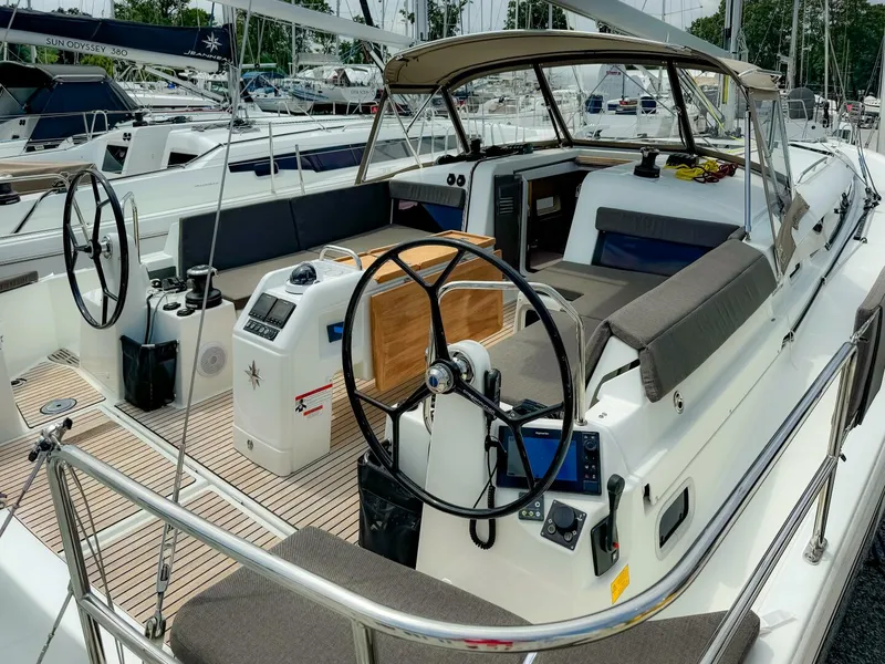 Slide: The Image of Jeanneau Sun Odyssey 440 #442 2023 - 5004767