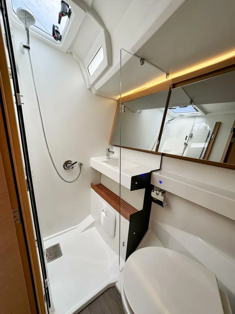 Slide: The Image of Jeanneau Sun Odyssey 440 #442 2023 - 5004788