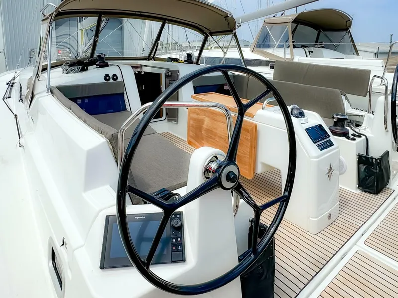 Slide: The Image of Jeanneau Sun Odyssey 440 #442 2023 - 5004771